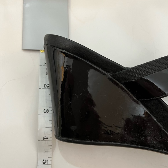 Authentic PRADA. Size 9 or European 40. Black patent leather. - Picture 7 of 12